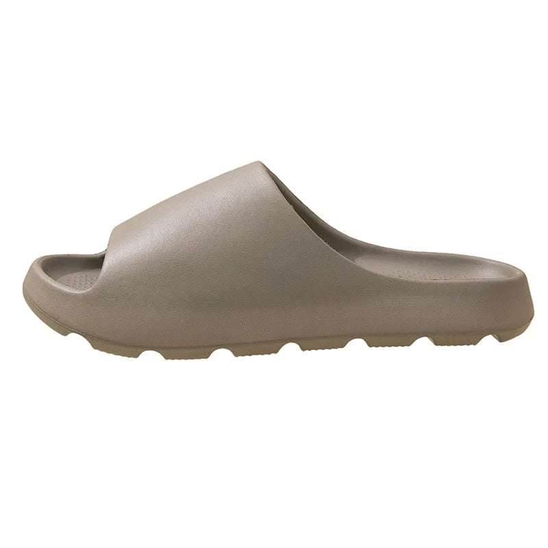 2025 New Arrival Men's Trendy Outdoor Slippers with EVA Tread Feel Anti Slip and Wear-resistant Slippers Indoor Home
