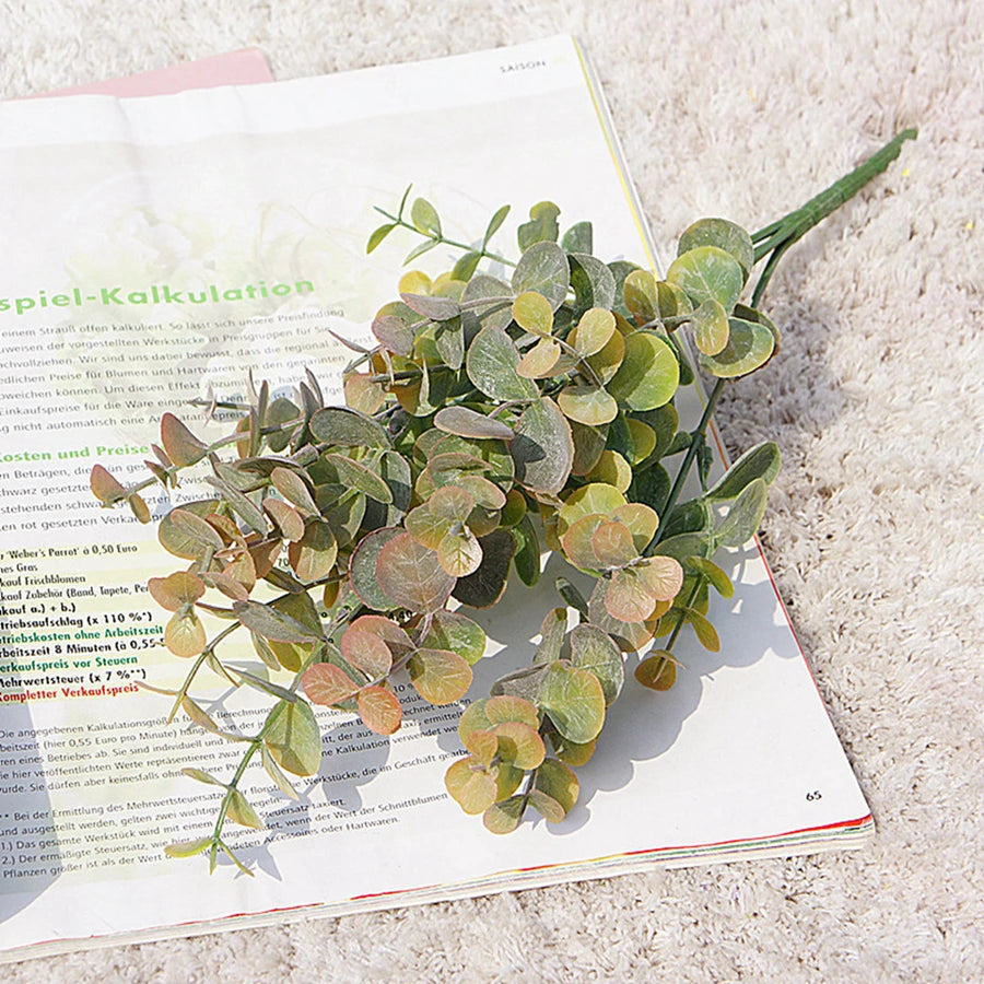 Artificial Plastic Plants Leaves Green Eucalyptus Branch Garden Vase Home Room Festival Wedding Wreath Decoration Fake Flowers