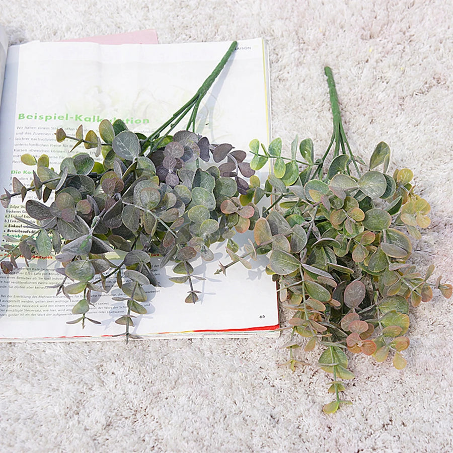 Artificial Plastic Plants Leaves Green Eucalyptus Branch Garden Vase Home Room Festival Wedding Wreath Decoration Fake Flowers