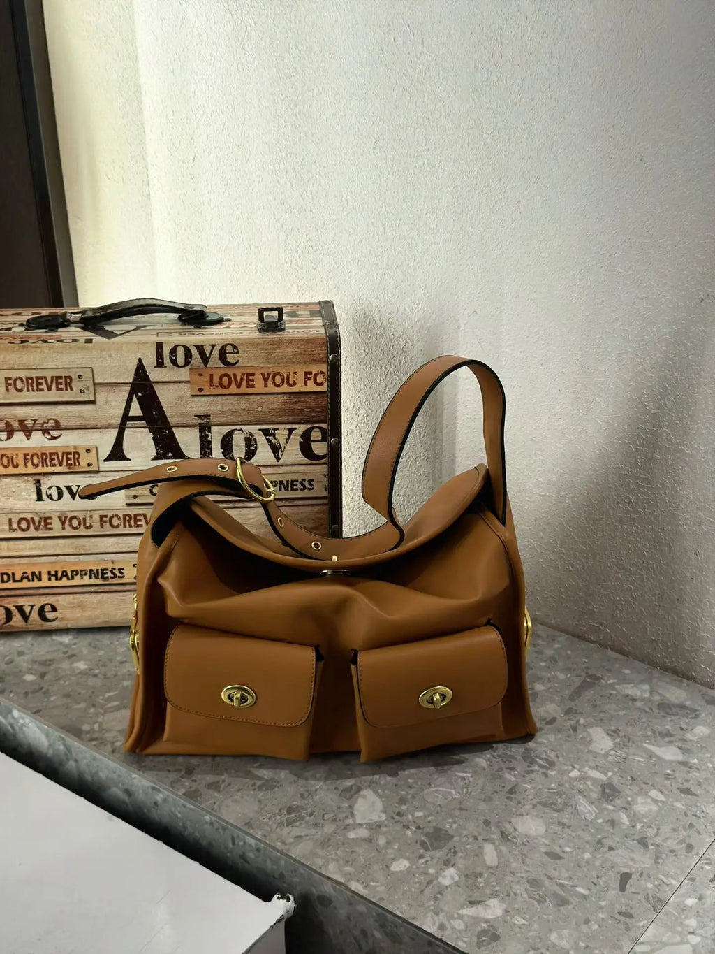 Vintage Style Shoulder Hand Bags Women Lady Soft Pu Leather Bags Big Capacity Zipper Closure Underarm Bag Multi Pocket Daily Bag