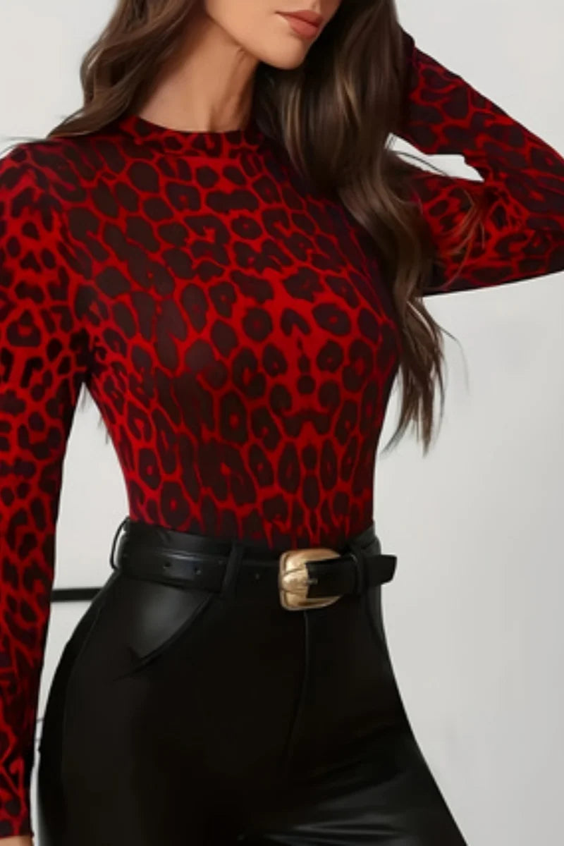 Ladies' fashionable leopard print slim fit long sleeved top