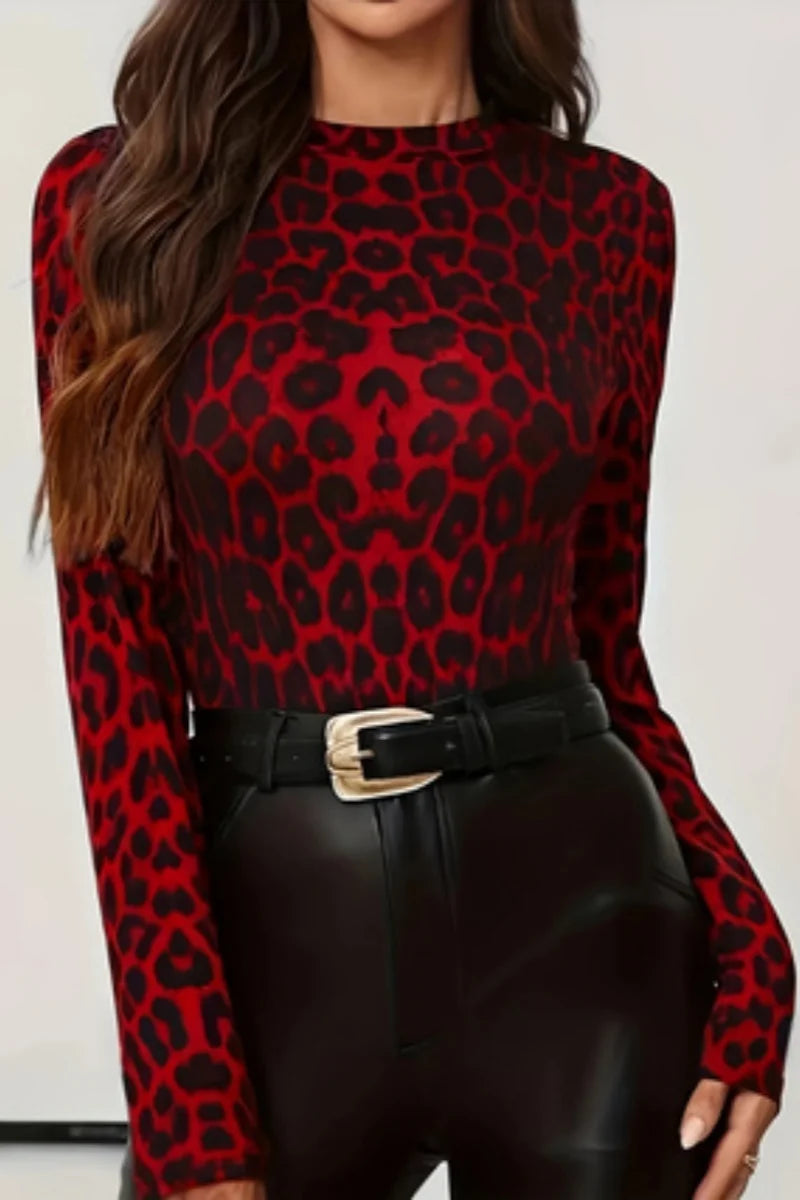 Ladies' fashionable leopard print slim fit long sleeved top